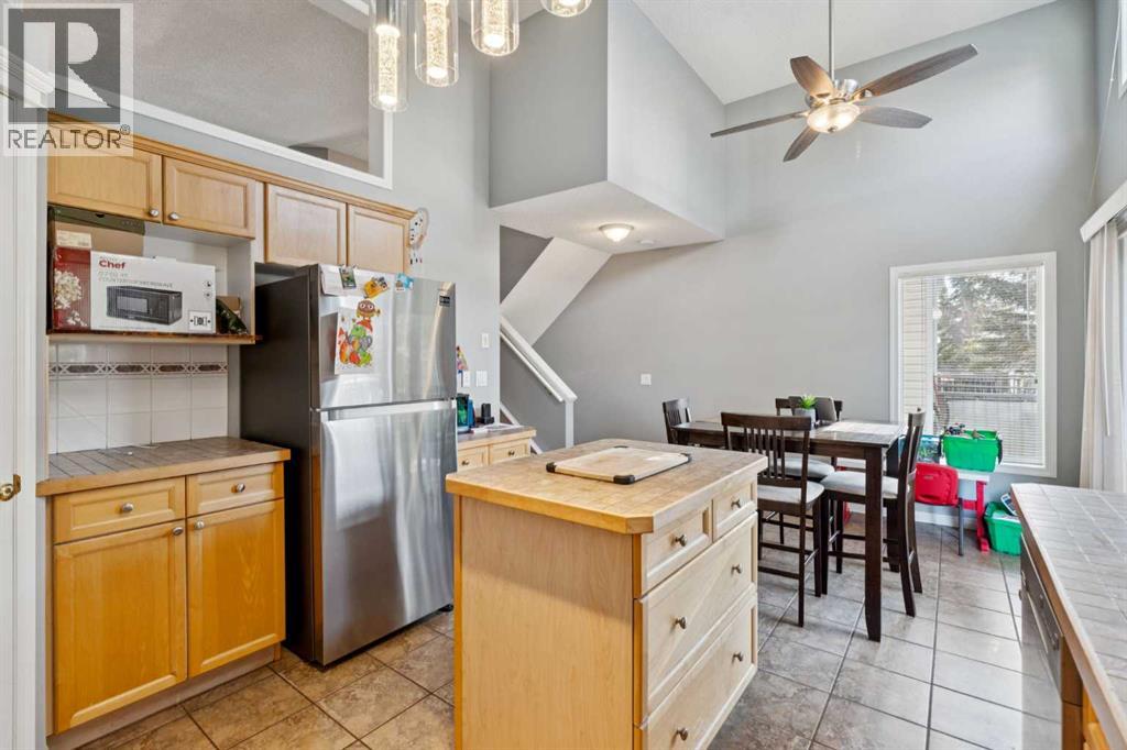 22 Country Hills Cove Nw, Calgary, Alberta  T3K 5G8 - Photo 4 - A2278004