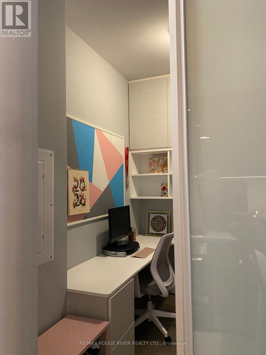 2411 - 488 University Avenue, Toronto, Ontario  M5G 0C1 - Photo 11 - C12700488