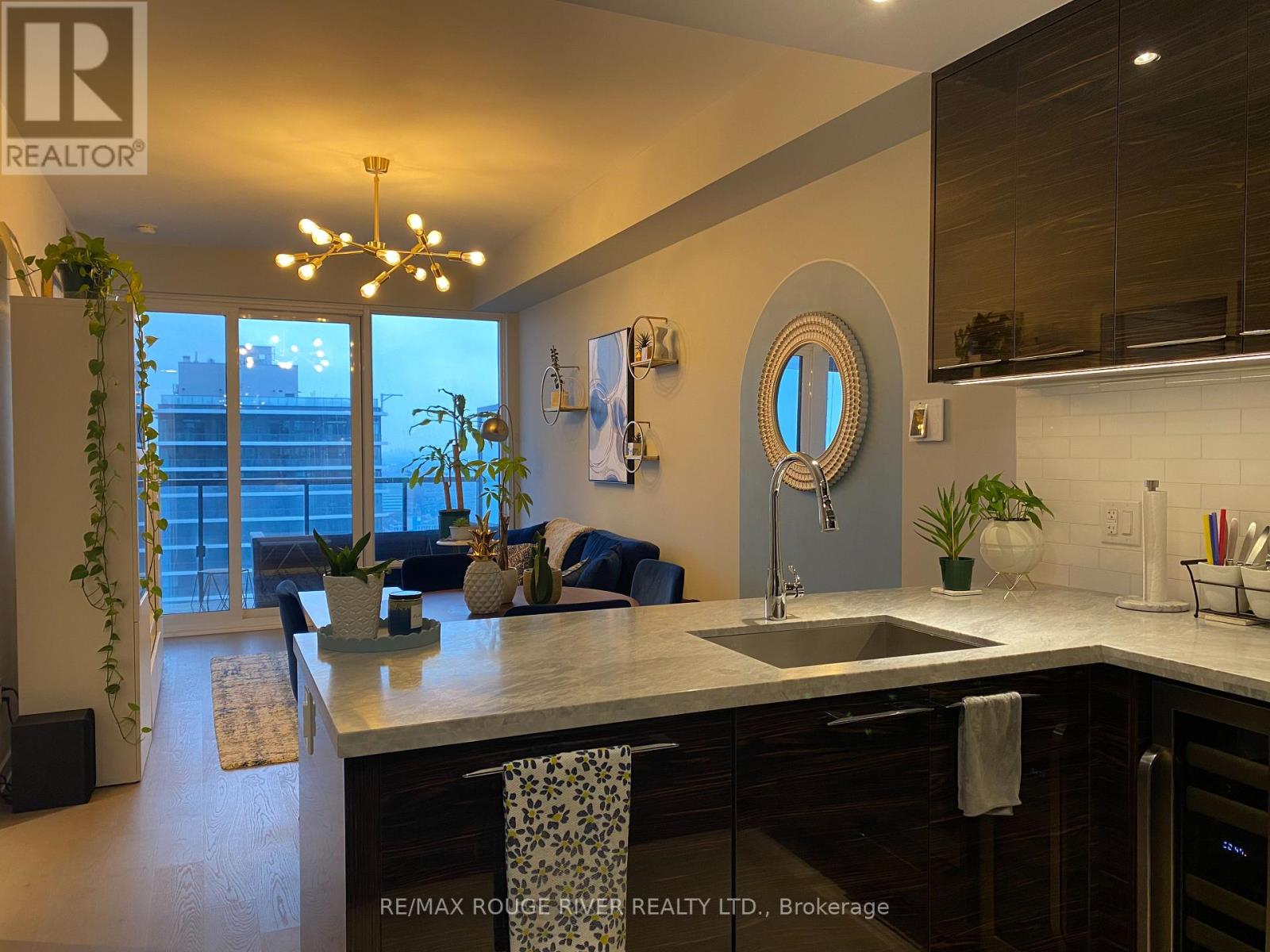 2411 - 488 University Avenue, Toronto, Ontario  M5G 0C1 - Photo 7 - C12700488