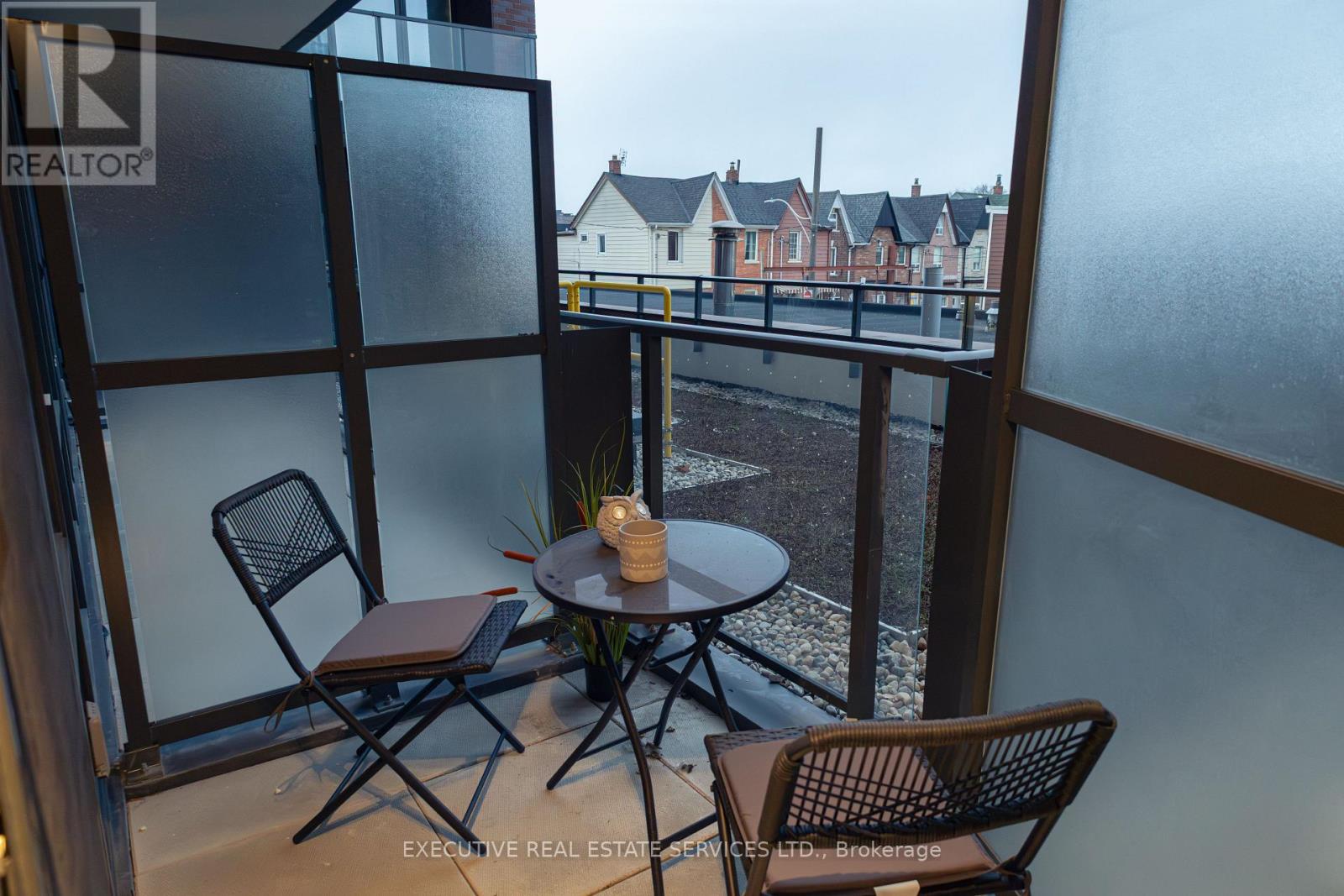 #201 - 5 Lakeview Avenue, Toronto, Ontario  M6J 0H3 - Photo 6 - C12700496