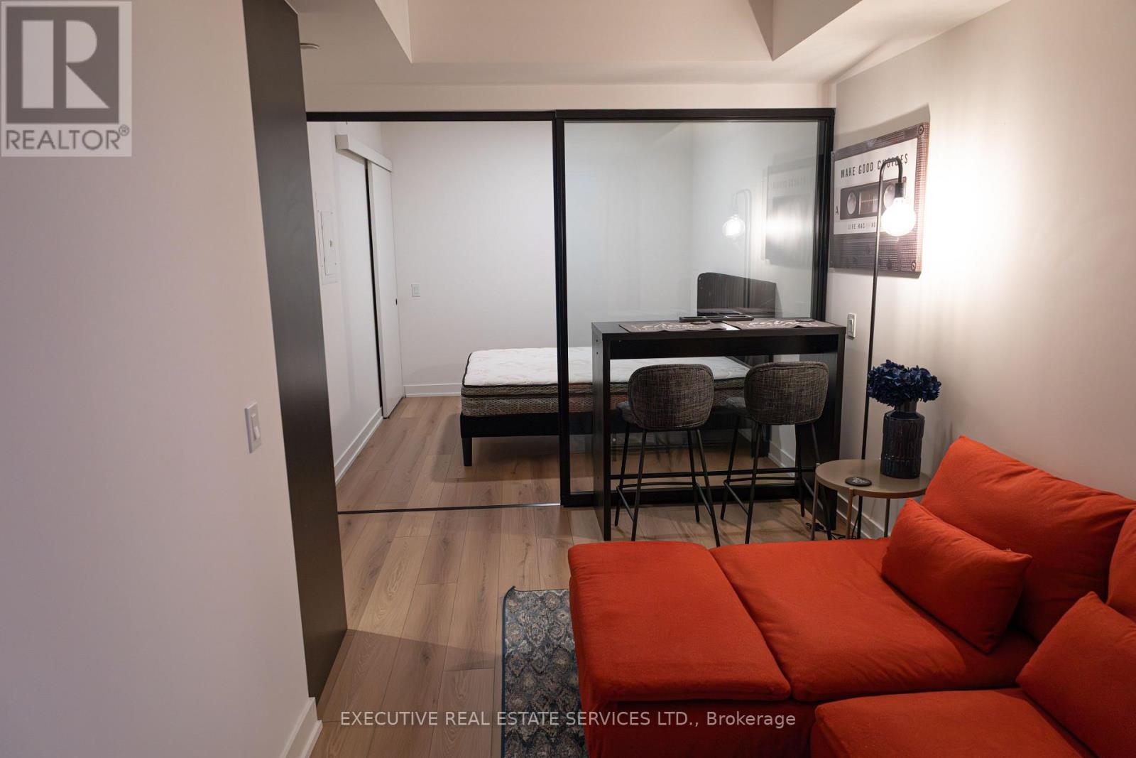 #201 - 5 Lakeview Avenue, Toronto, Ontario  M6J 0H3 - Photo 7 - C12700496