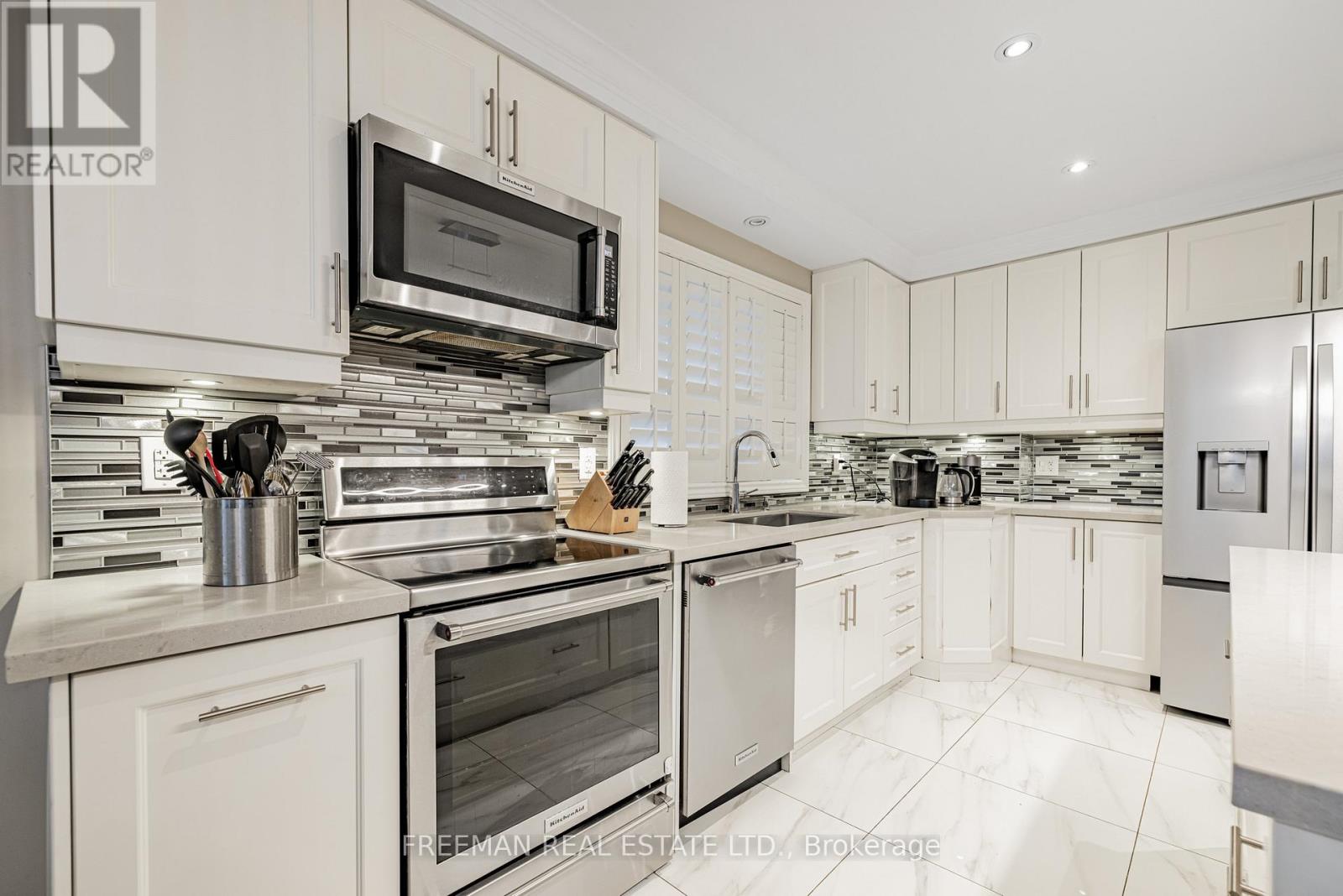 171 Honiton Street, Toronto, Ontario  M3H 5N2 - Photo 13 - C12700520