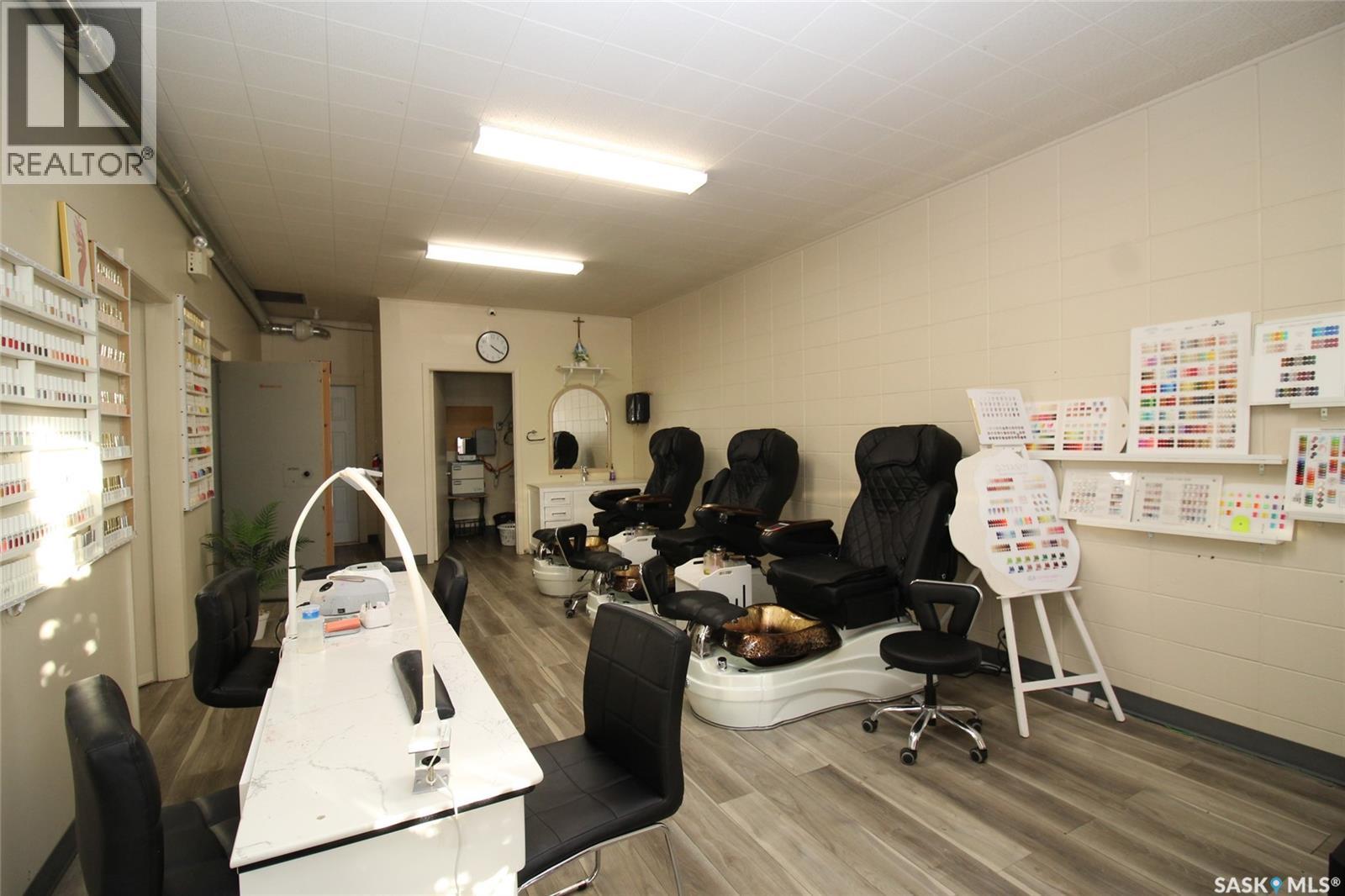 254 Centre Street, Shaunavon, Saskatchewan  S0N 2M0 - Photo 6 - SK026867