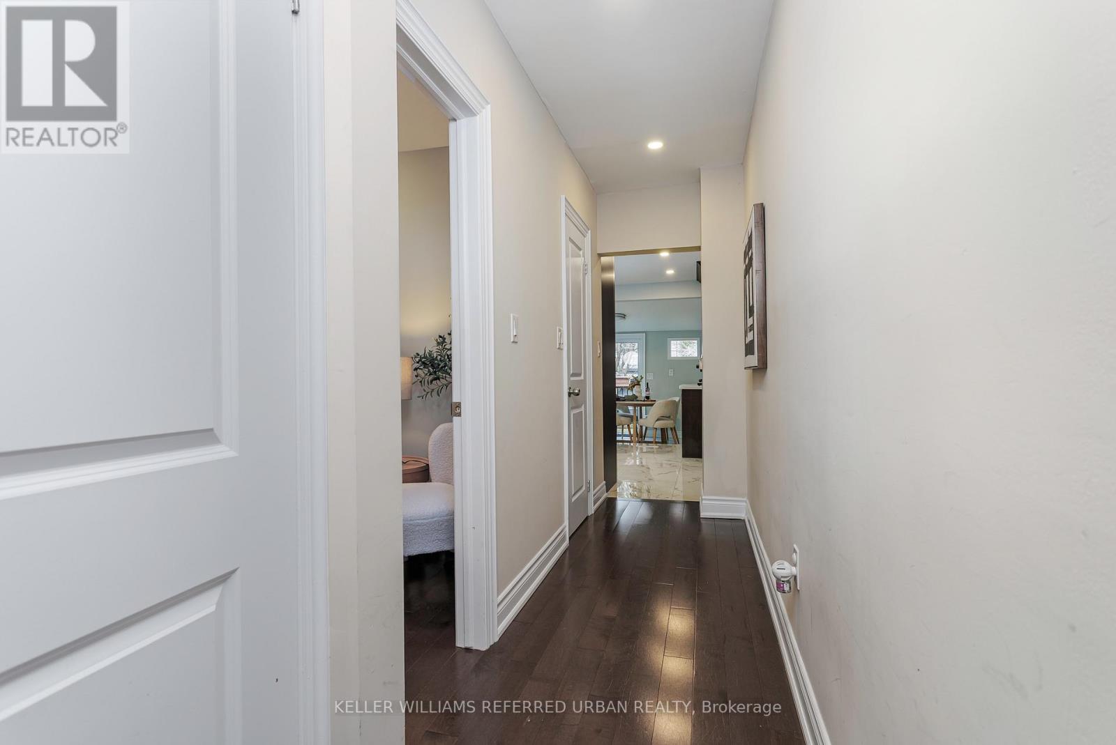 647 Rhodes Avenue, Toronto, Ontario  M4J 4X5 - Photo 4 - E12700480