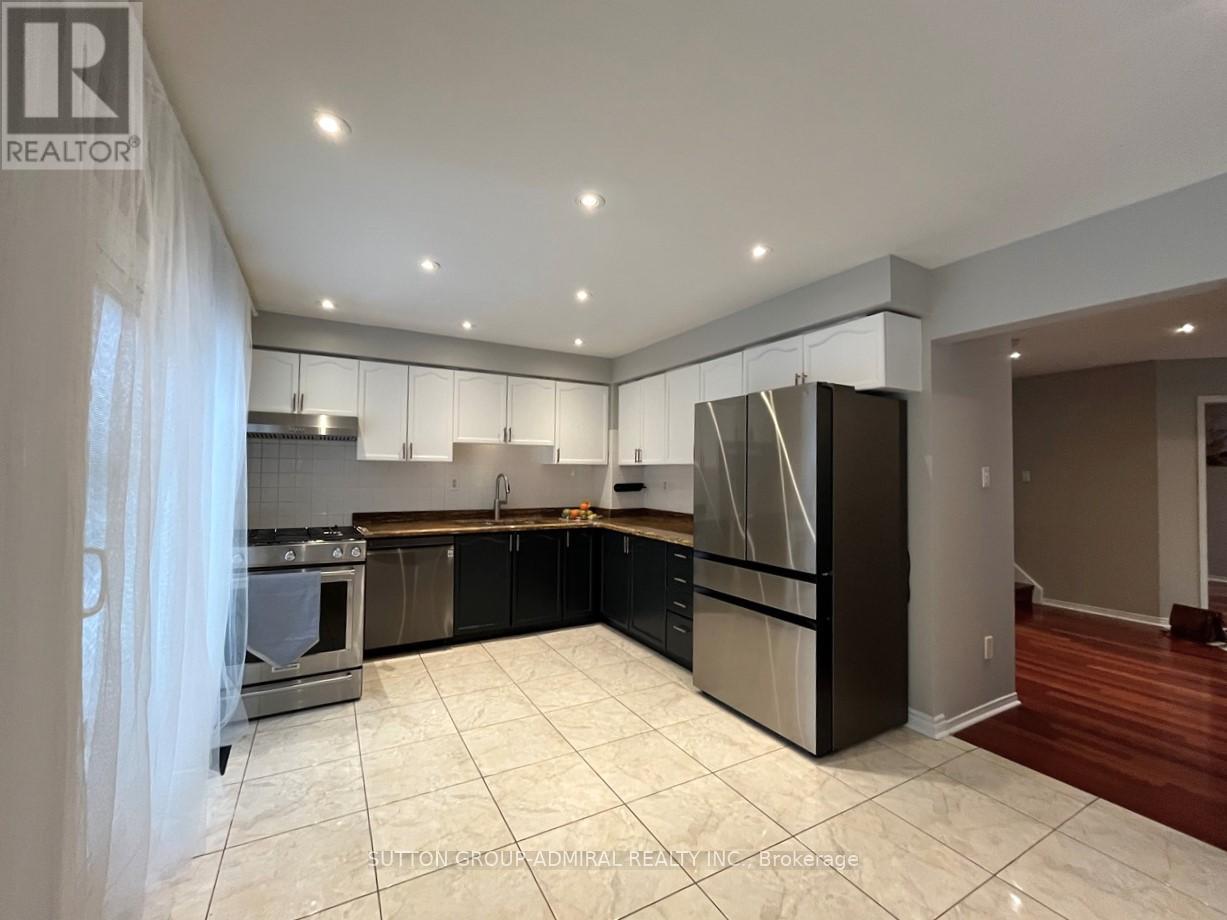 71 Covent Crescent, Aurora, Ontario  L4G 6R1 - Photo 6 - N12700482