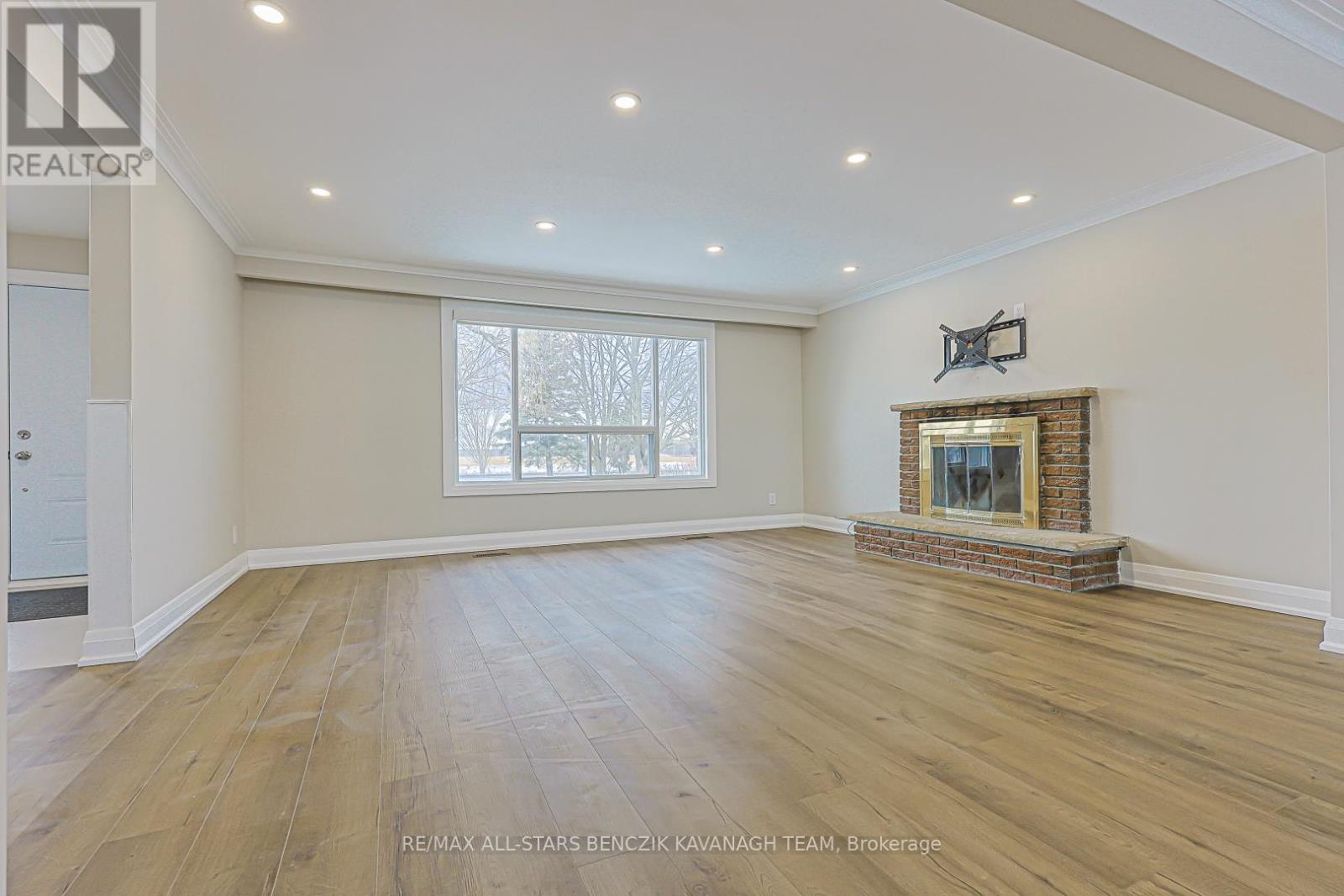 11369 Warden Avenue, Markham, Ontario  L6C 1M9 - Photo 4 - N12700490