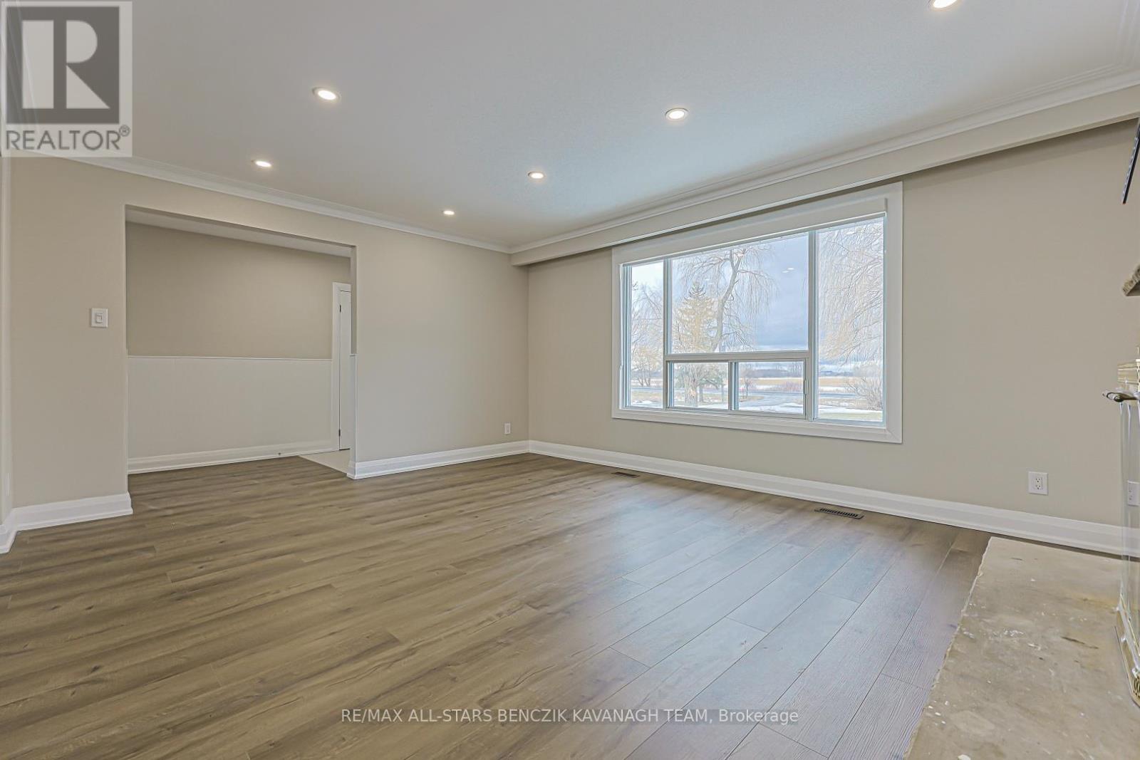 11369 Warden Avenue, Markham, Ontario  L6C 1M9 - Photo 5 - N12700490