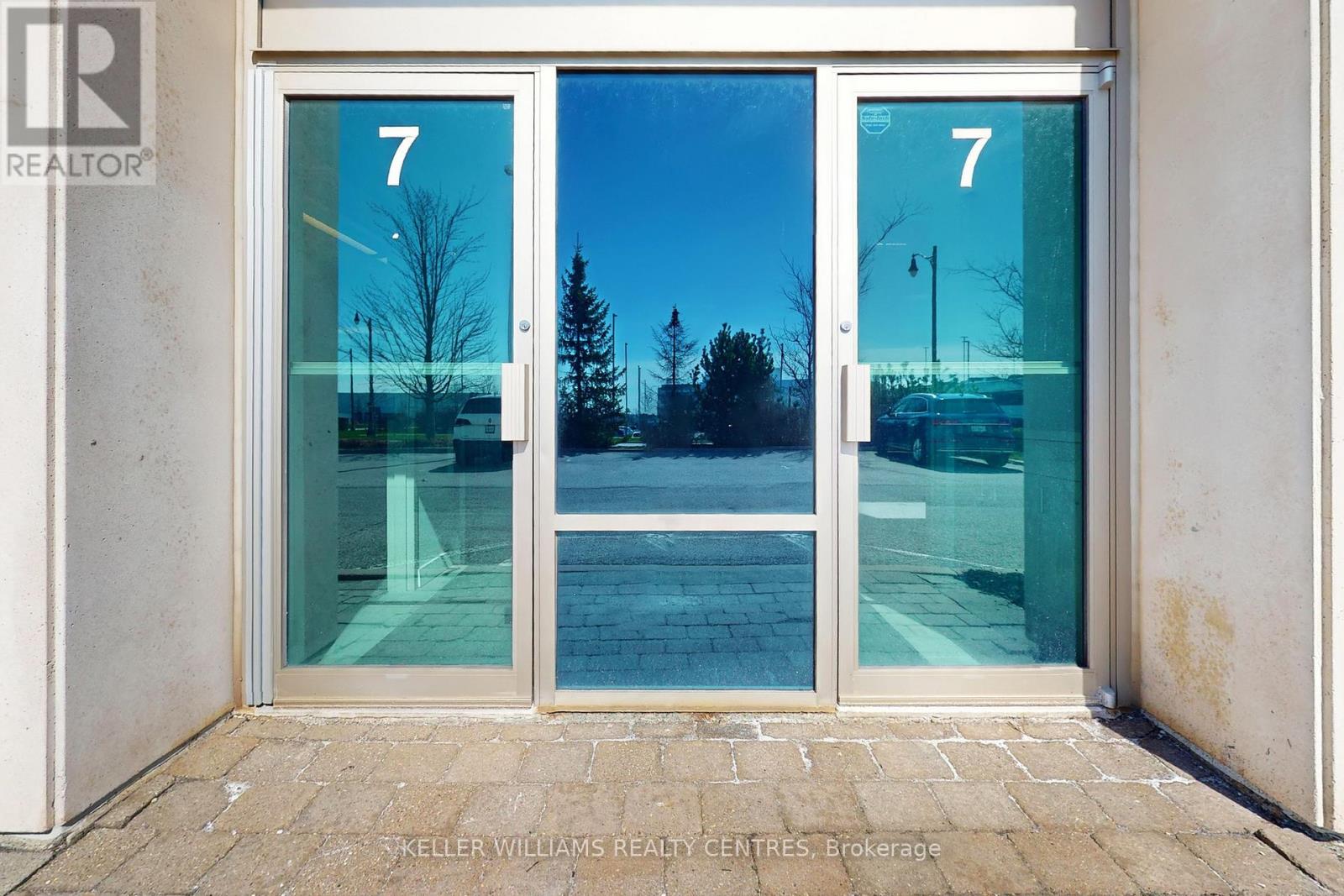 Unit 7 - 125 Don Hillock Drive, Aurora, Ontario  L4G 0H8 - Photo 20 - N12700526