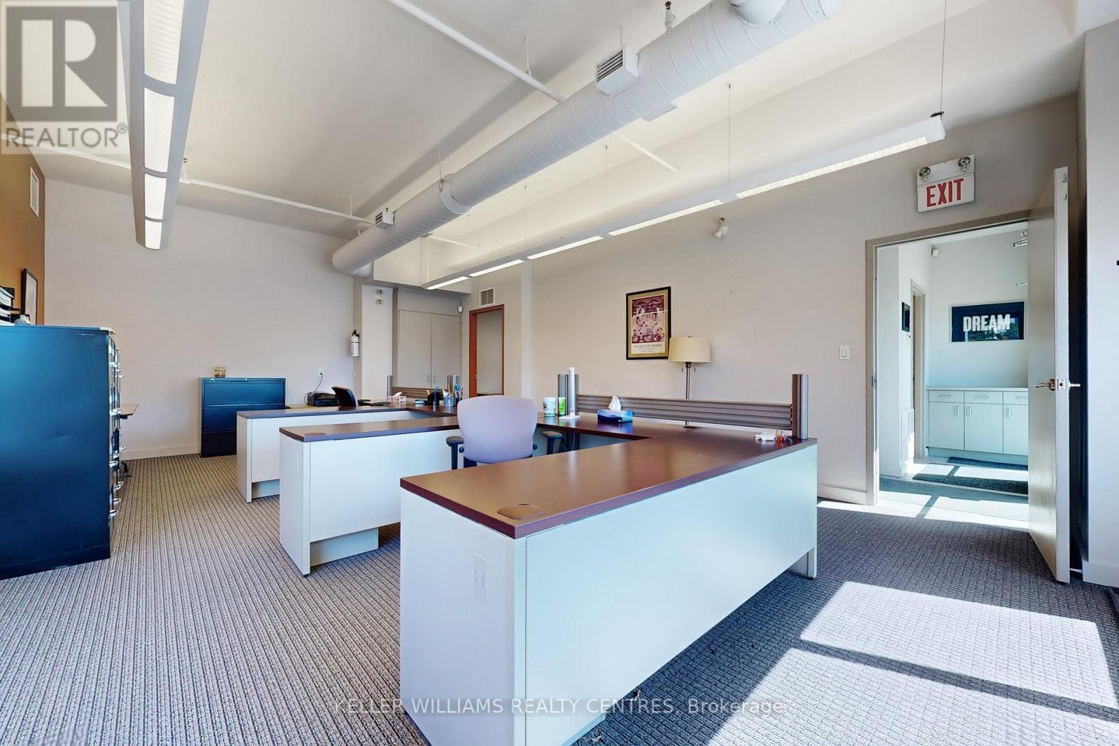 Unit 7 - 125 Don Hillock Drive, Aurora, Ontario  L4G 0H8 - Photo 4 - N12700526