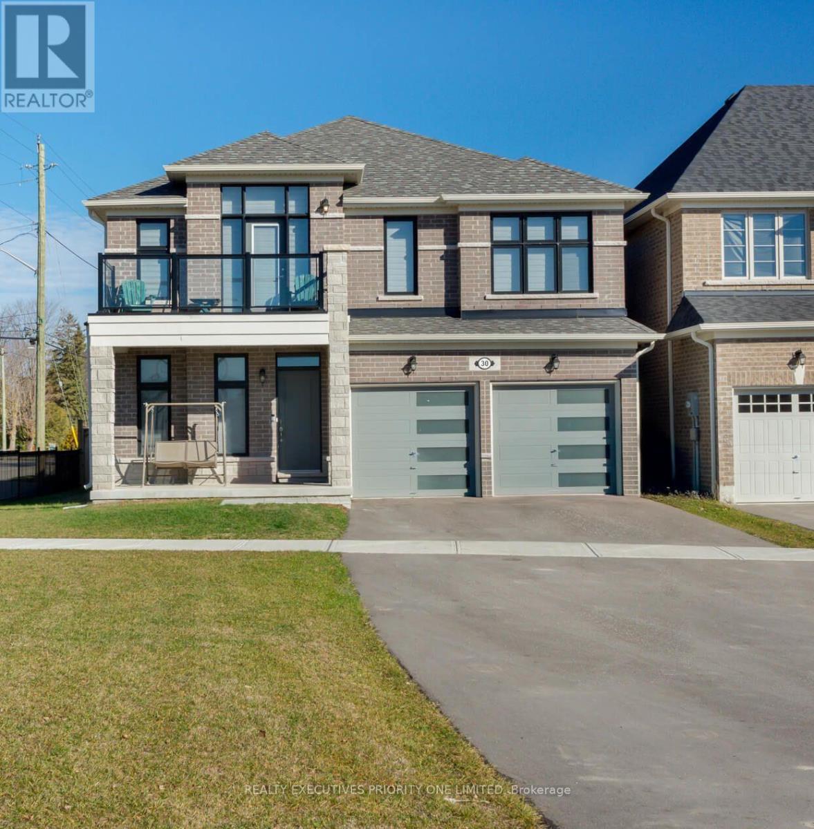 30 Sam Battaglia Crescent, Georgina, Ontario  L0E 1R0 - Photo 1 - N12700566