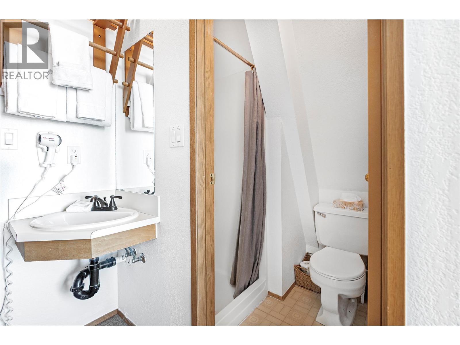 9885 Pinnacles Road Unit# 3, Vernon, British Columbia  V1B 3M1 - Photo 23 - 10372095