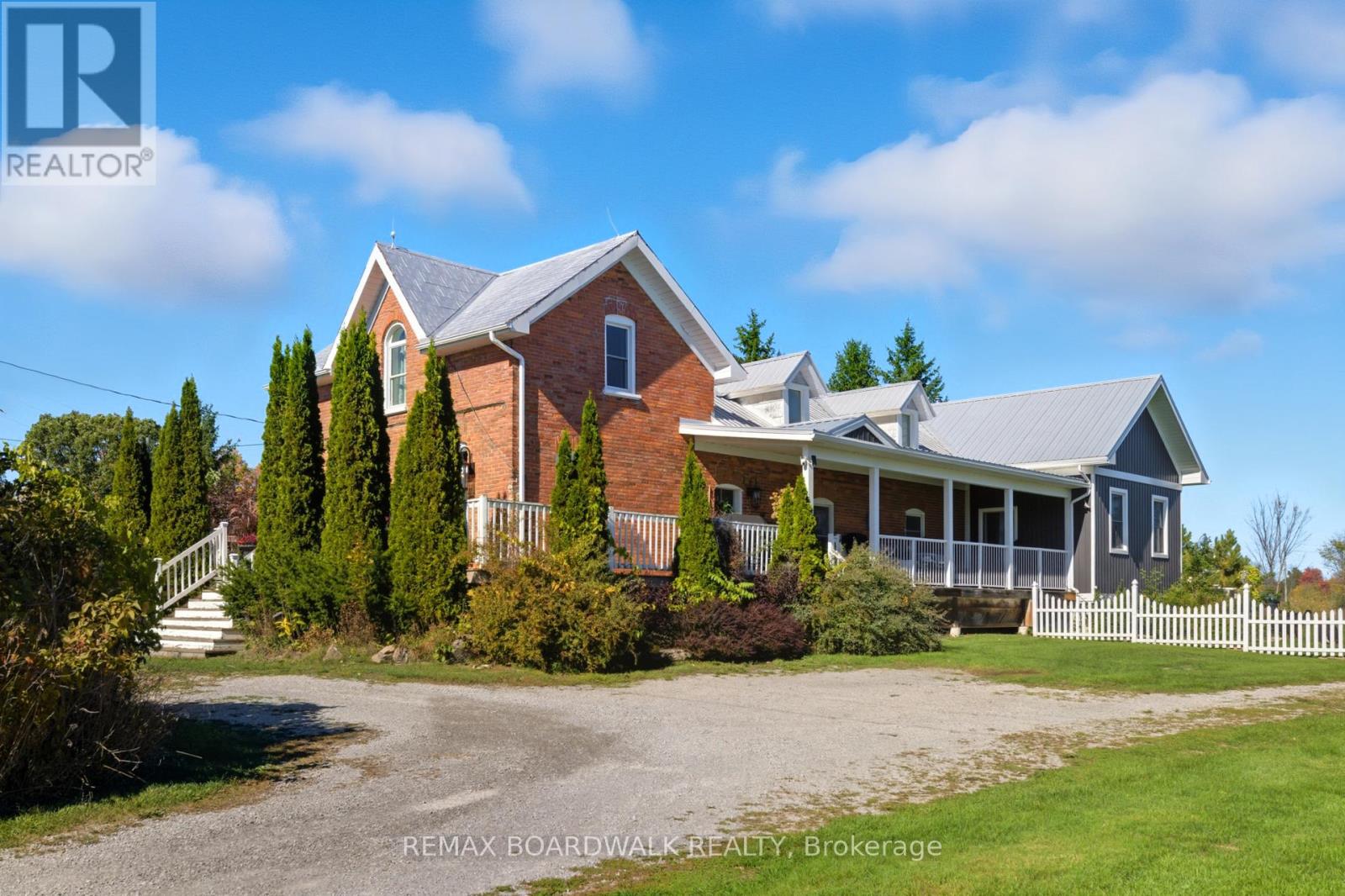 35 County Road #1 Road, Elizabethtown-Kitley, Ontario  K0E 1Y0 - Photo 2 - X12444024