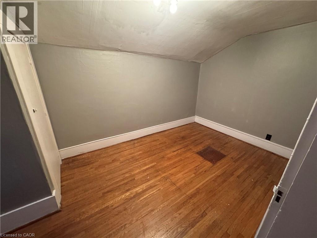 5561 Dorchester Road, Niagara Falls, Ontario  L2G 5S2 - Photo 11 - 40798220