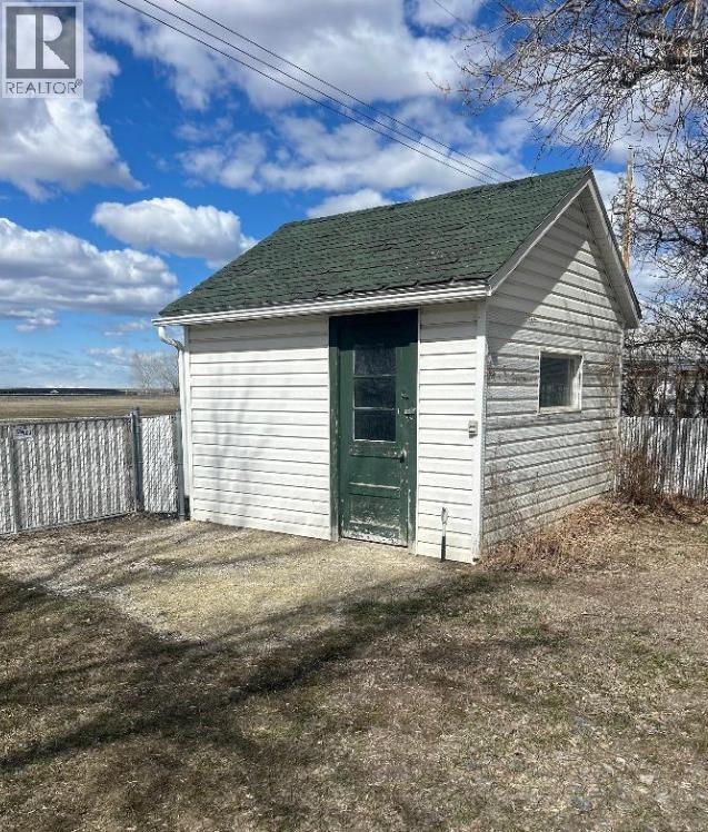 204 Grand Avenue, Carmangay, Alberta  T0L 0N0 - Photo 3 - A2268963