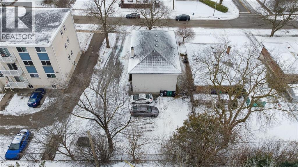 24 Austin Drive, Waterloo, Ontario  N2L 3Y1 - Photo 4 - 40798835