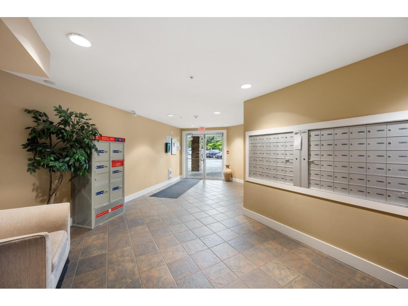 101 2515 Park Drive, Abbotsford, British Columbia  V2S 4C5 - Photo 3 - R3079929