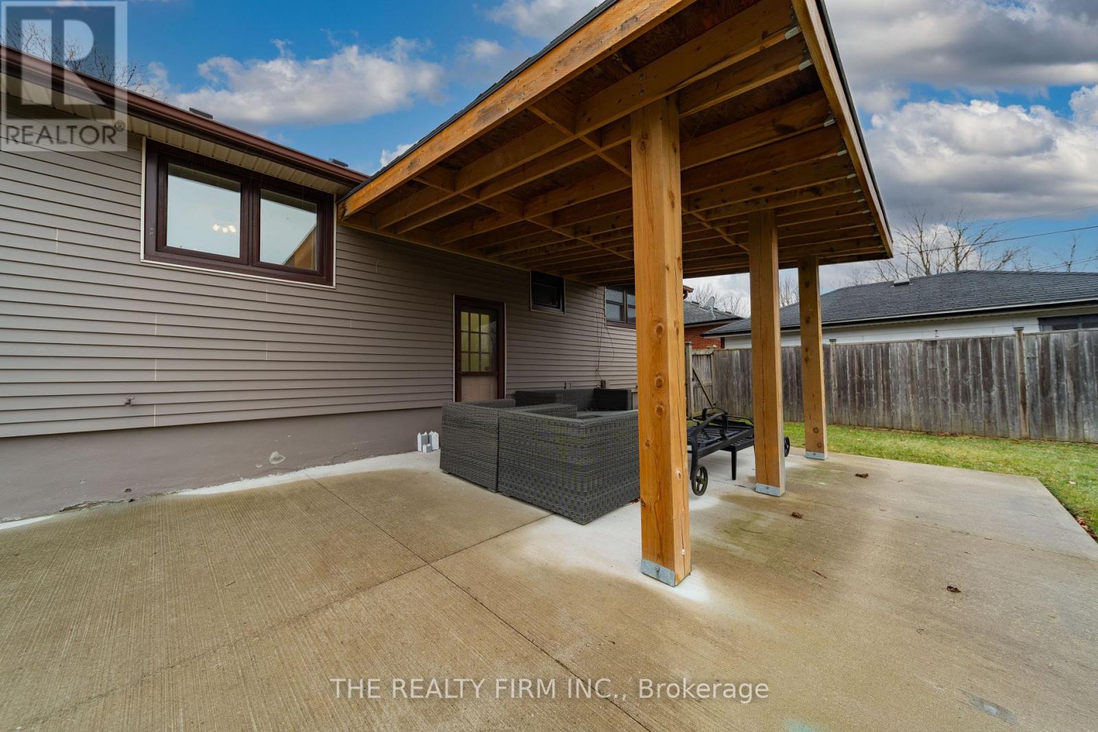 5 Montcalm Street N, St. Thomas, Ontario  N5P 2C1 - Photo 38 - X12700600