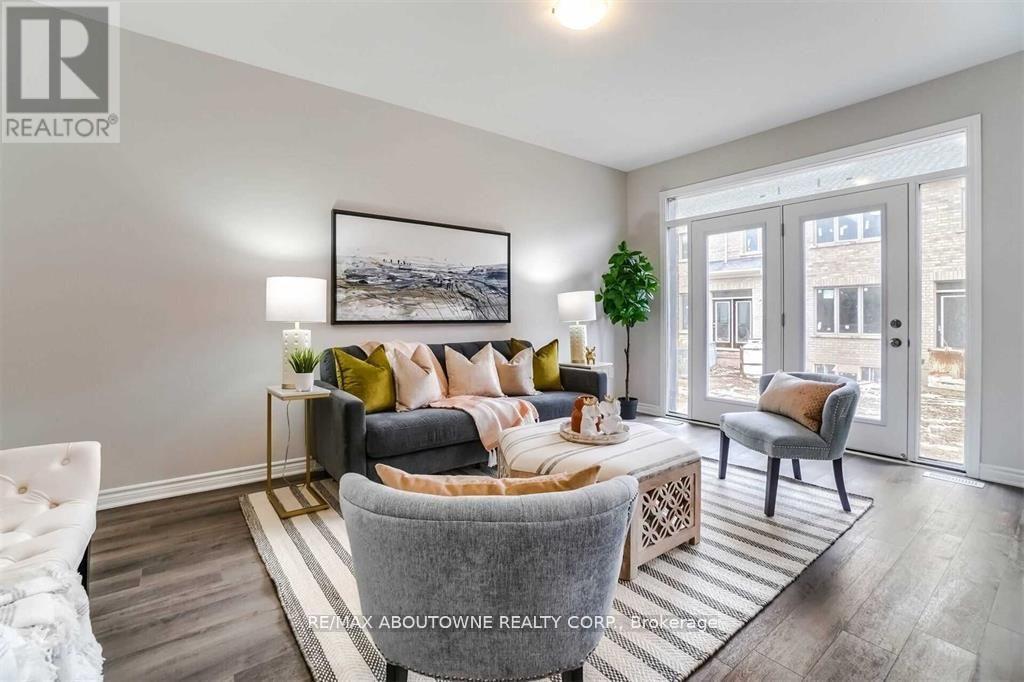 1914 Thames Circle, Milton, Ontario  L9E 1Y9 - Photo 14 - W12700466