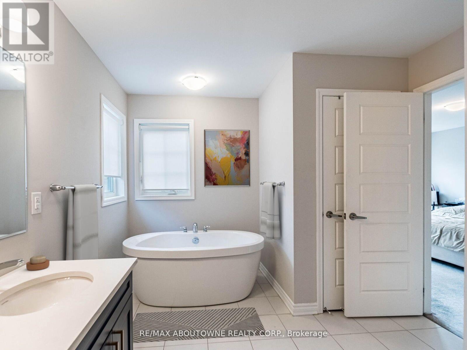 1914 Thames Circle, Milton, Ontario  L9E 1Y9 - Photo 29 - W12700466