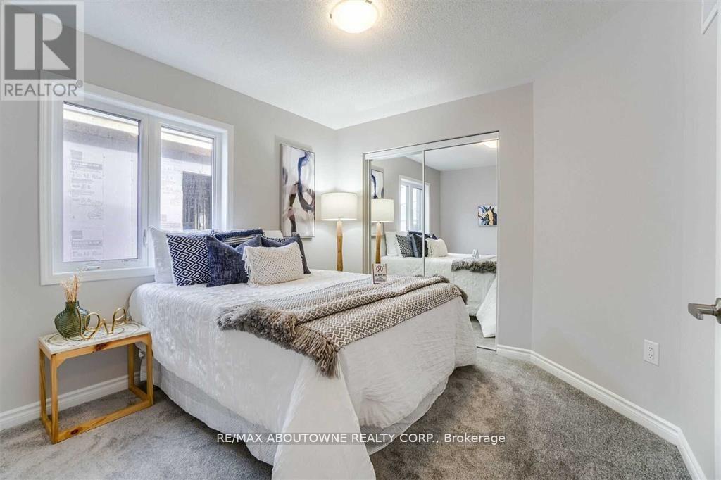 1914 Thames Circle, Milton, Ontario  L9E 1Y9 - Photo 33 - W12700466