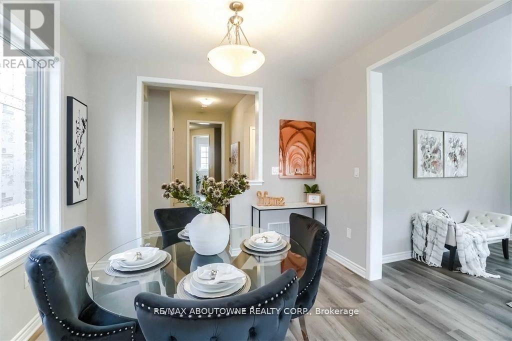 1914 Thames Circle, Milton, Ontario  L9E 1Y9 - Photo 9 - W12700466