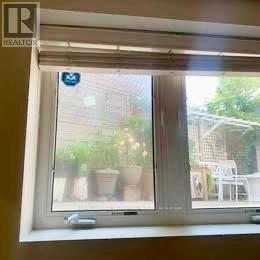 87 South Kingsway, Toronto, Ontario  M6S 3T4 - Photo 11 - W12700524