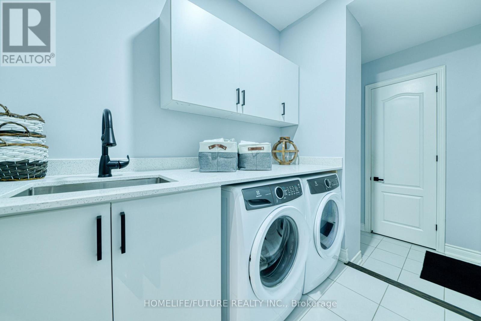 14 Dancing Waters Road, Brampton, Ontario  L6Y 6B5 - Photo 15 - W12700530