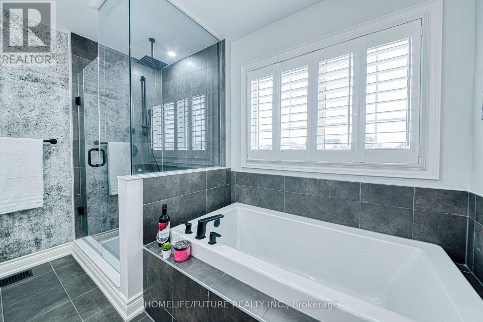 14 Dancing Waters Road, Brampton, Ontario  L6Y 6B5 - Photo 23 - W12700530