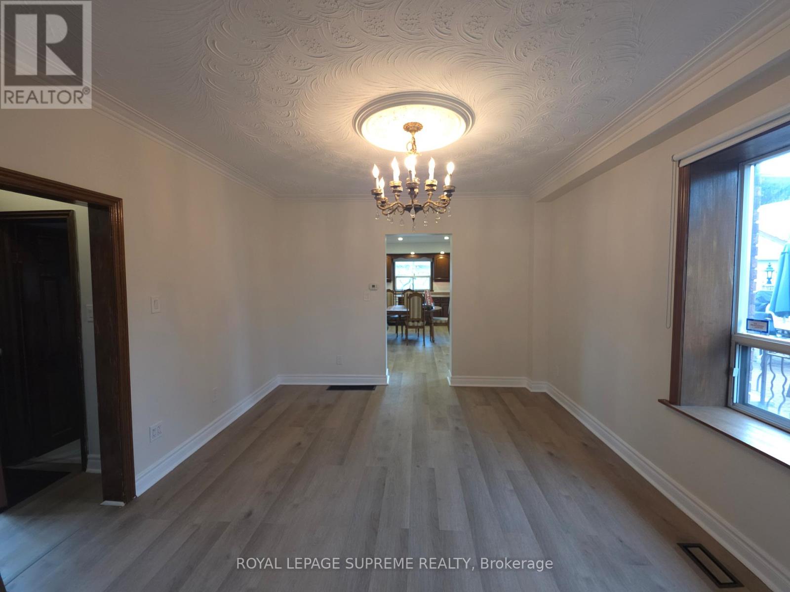 58 Harding Avenue, Toronto, Ontario  M6M 3A5 - Photo 11 - W12700532