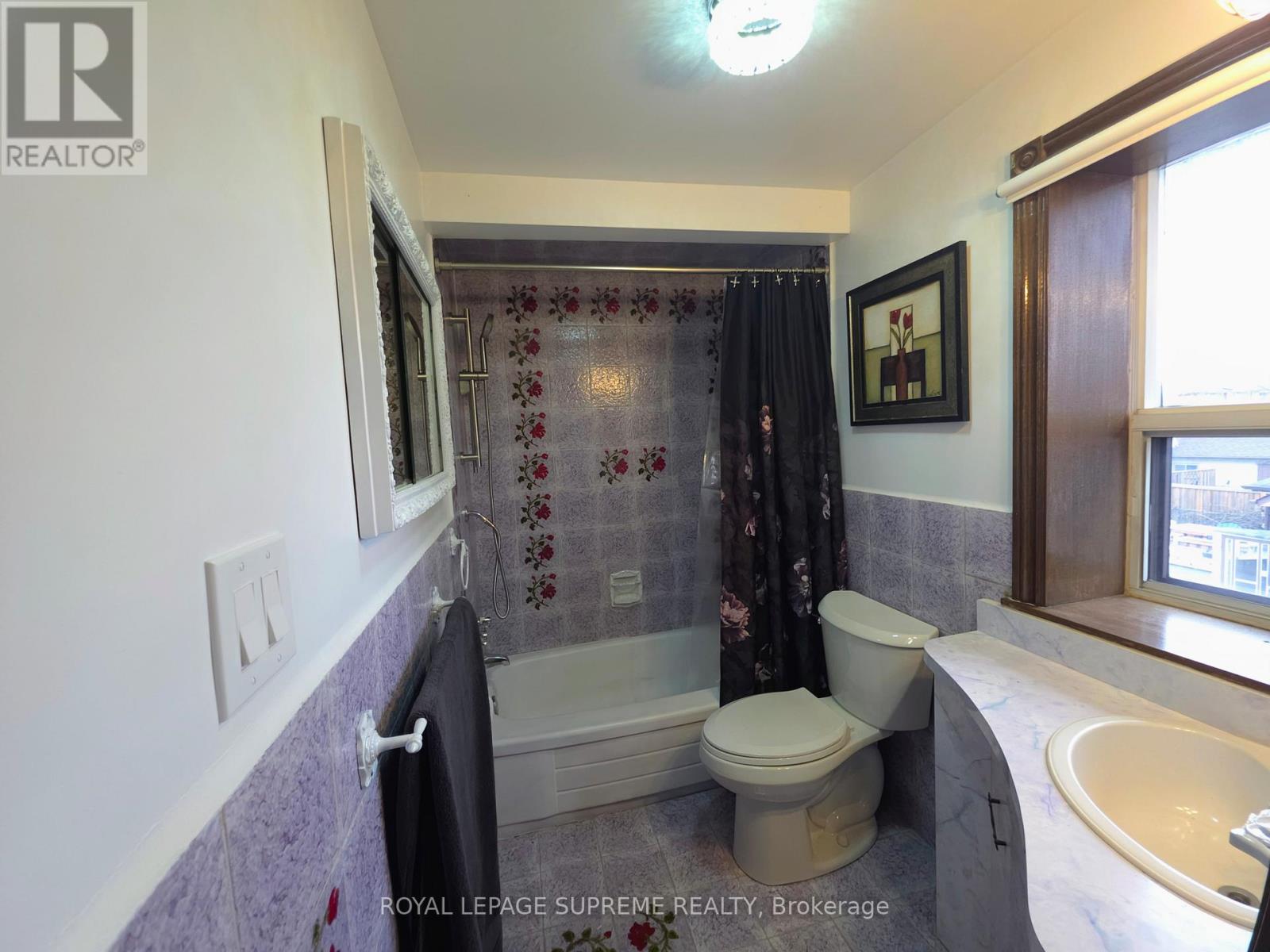 58 Harding Avenue, Toronto, Ontario  M6M 3A5 - Photo 22 - W12700532