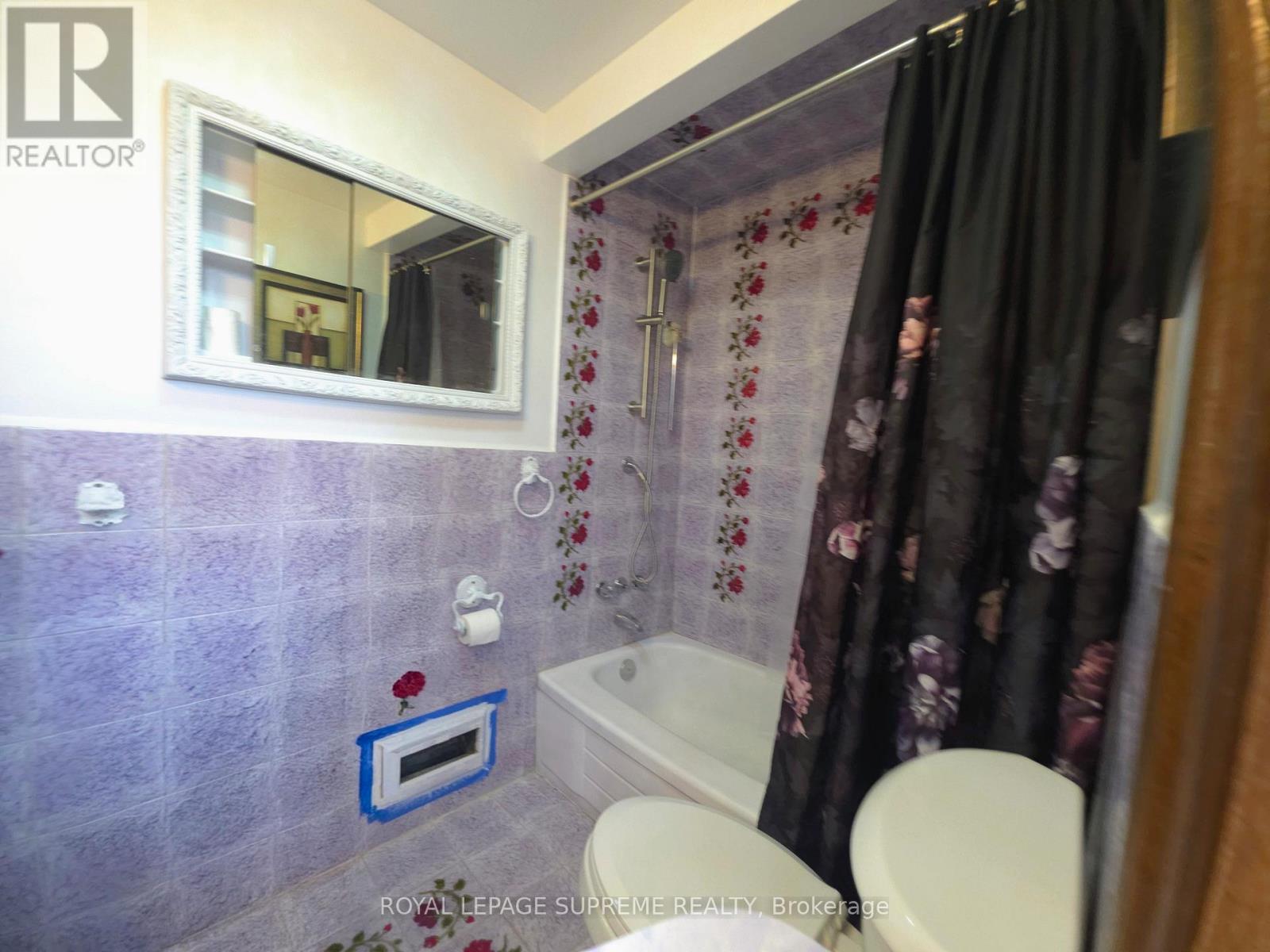 58 Harding Avenue, Toronto, Ontario  M6M 3A5 - Photo 23 - W12700532