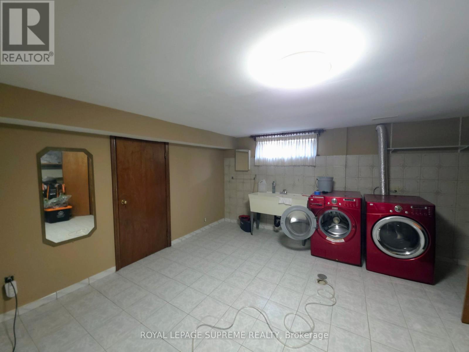 58 Harding Avenue, Toronto, Ontario  M6M 3A5 - Photo 25 - W12700532