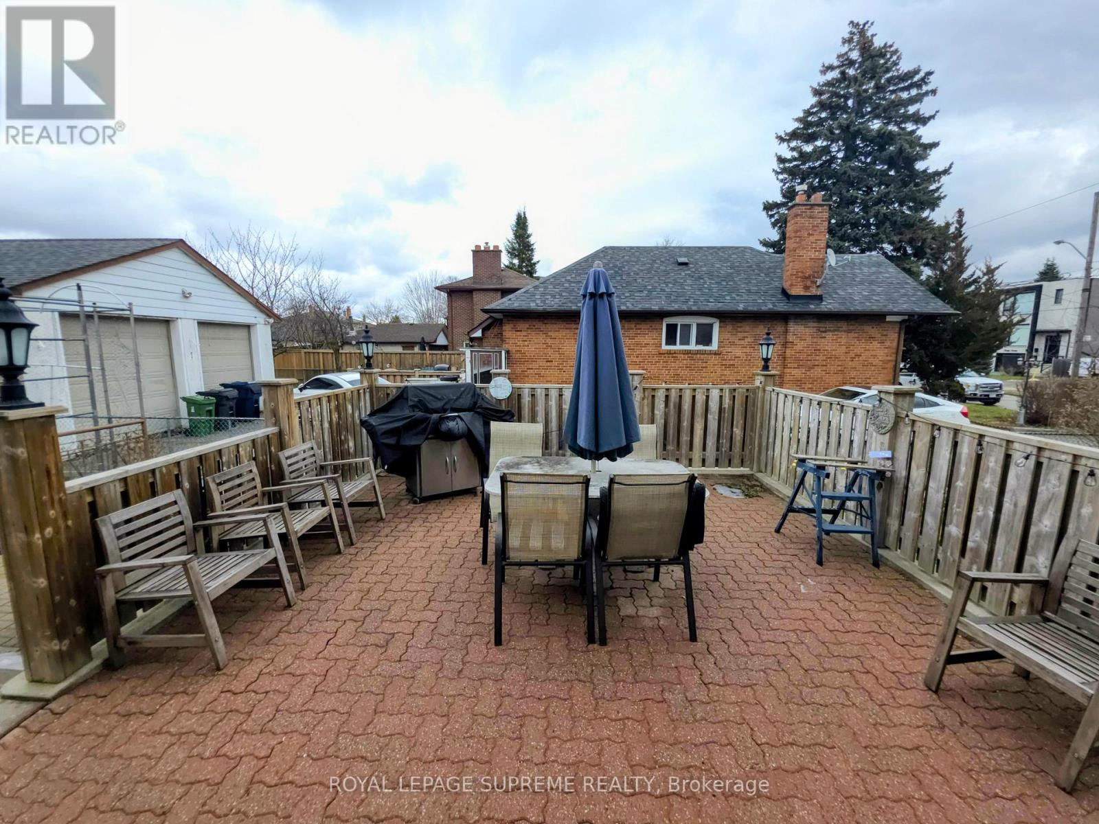 58 Harding Avenue, Toronto, Ontario  M6M 3A5 - Photo 29 - W12700532