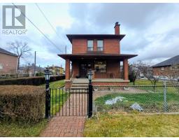58 HARDING AVENUE, Toronto, Ontario