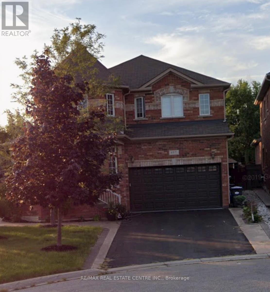 497 TREMBLANT COURT, Mississauga, Ontario