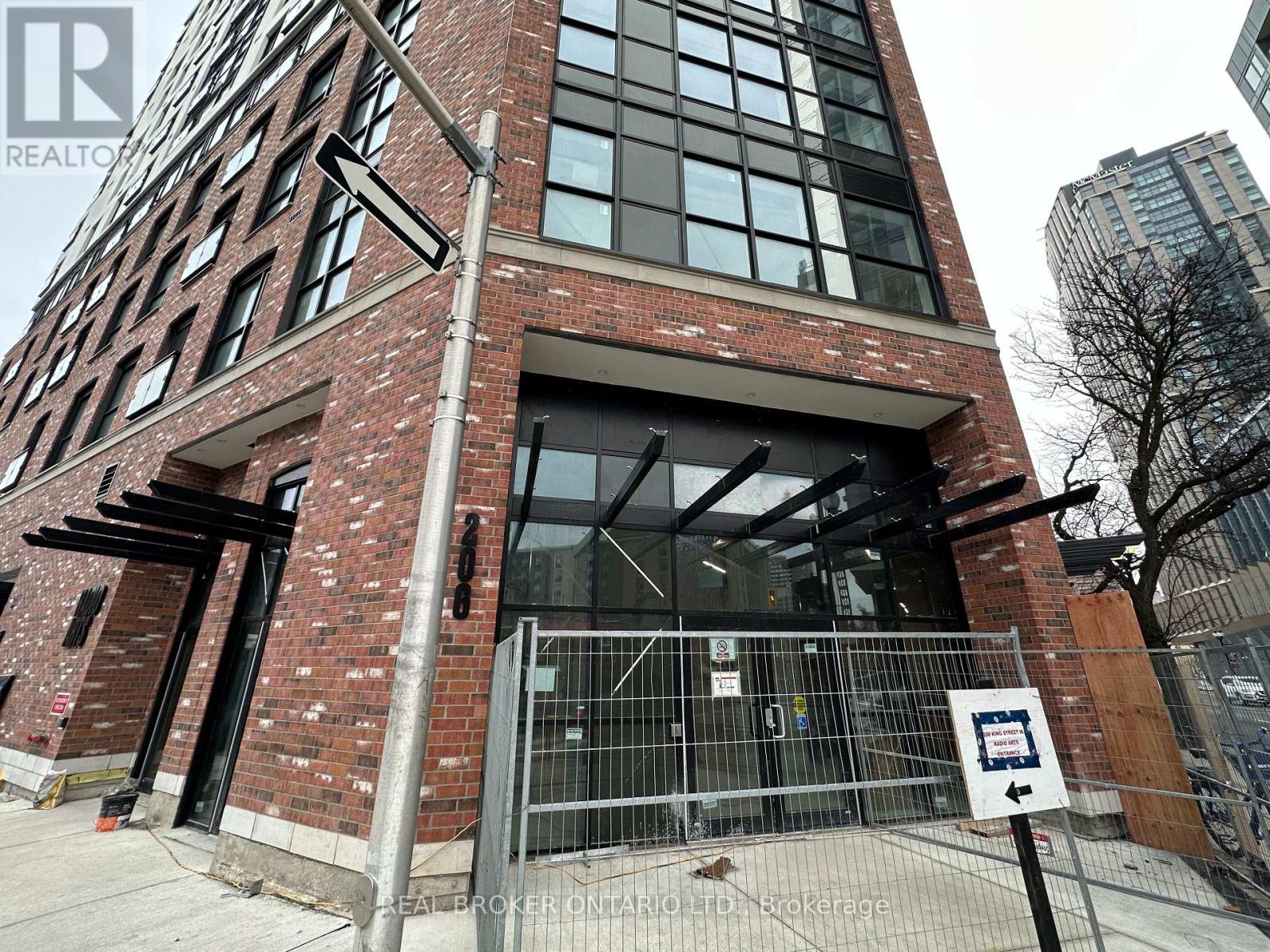 206 King Street W, Hamilton, Ontario  L8P 1A5 - Photo 6 - X12444693