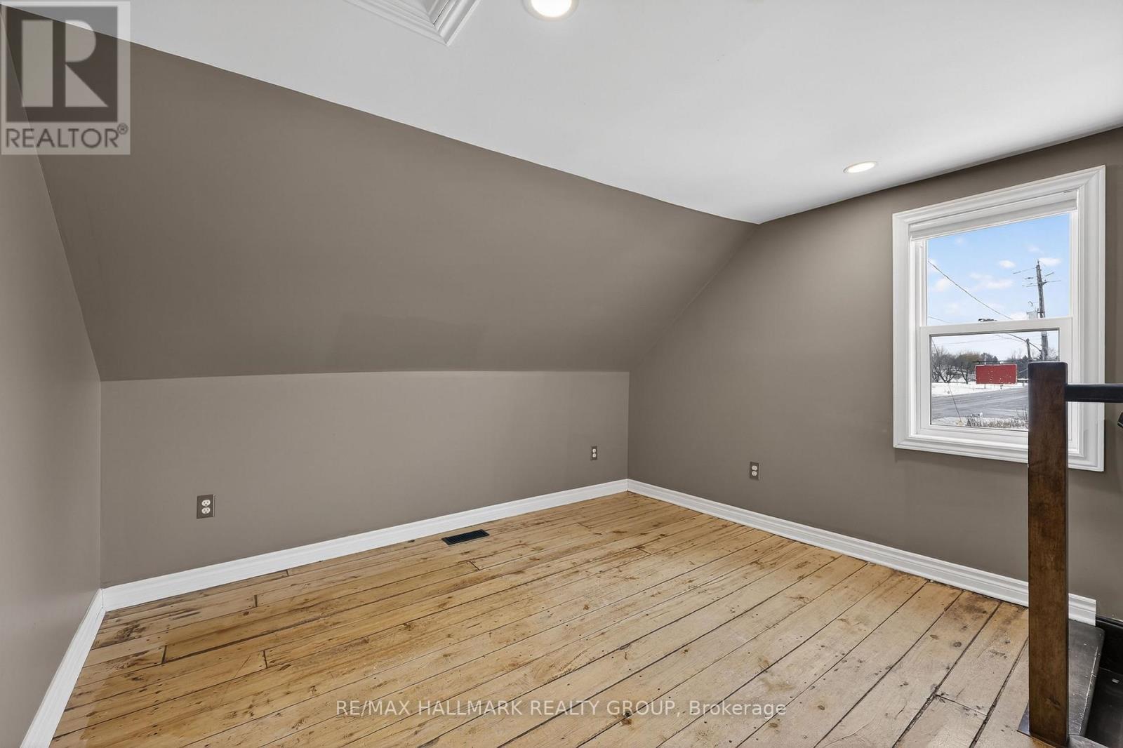 633 Russell Road, Clarence-Rockland, Ontario  K0A 2A0 - Photo 23 - X12700584