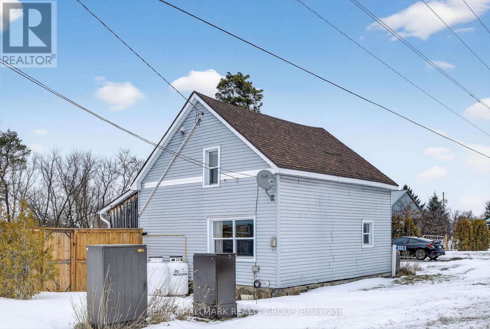 633 Russell Road, Clarence-Rockland, Ontario  K0A 2A0 - Photo 3 - X12700584