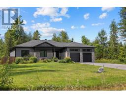 400 CINNAMON CRESCENT, Ottawa, Ontario