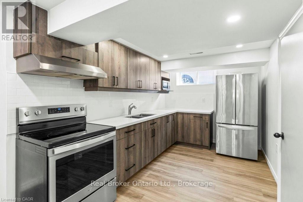 LOWER UNIT - 326 EAST 19TH STREET, Hamilton, Ontario