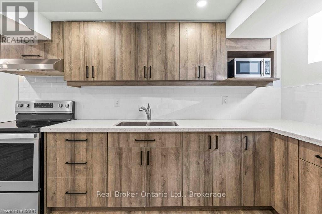 Lower Unit - 326 East 19th Street, Hamilton, Ontario  L9A 4S8 - Photo 9 - X12700718