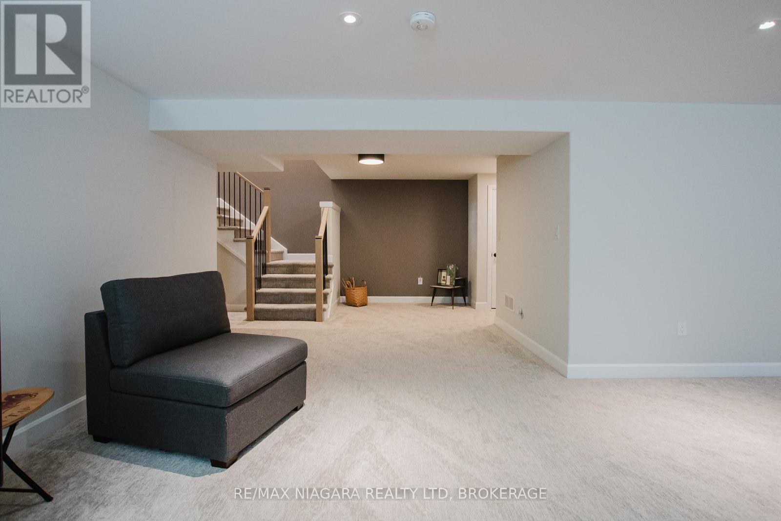 3376 Whispering Woods Trail, Fort Erie, Ontario  L0S 1N0 - Photo 18 - X12700650