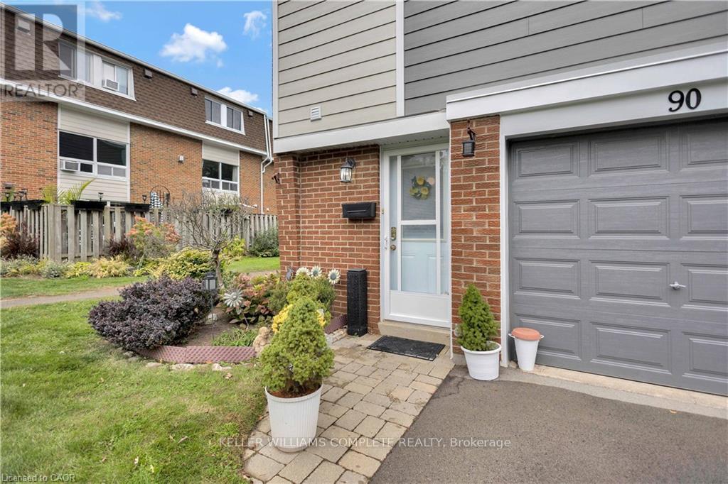 90 Ann Street, Hamilton, Ontario  L9H 5P1 - Photo 5 - X12700542