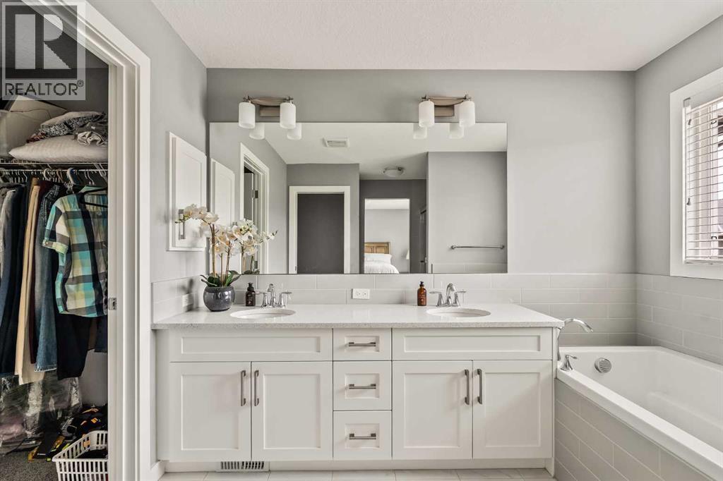 313 Evansglen Drive Nw, Calgary, Alberta  T3P 0X7 - Photo 29 - A2277909