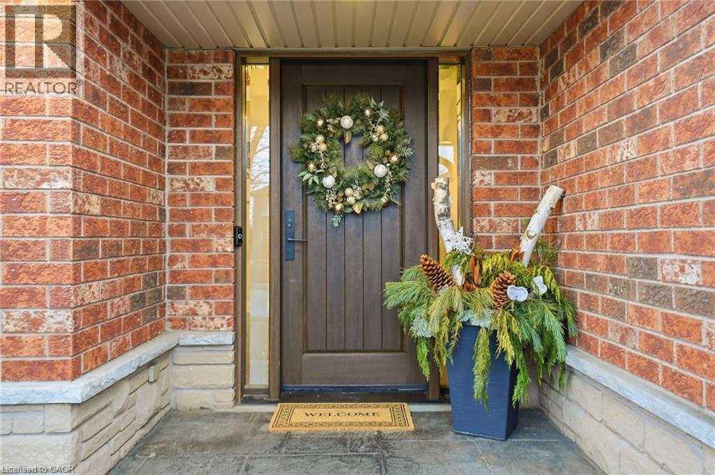 17 Krieghoff Drive, Hamilton, Ontario  L9B 2L4 - Photo 3 - 40798923