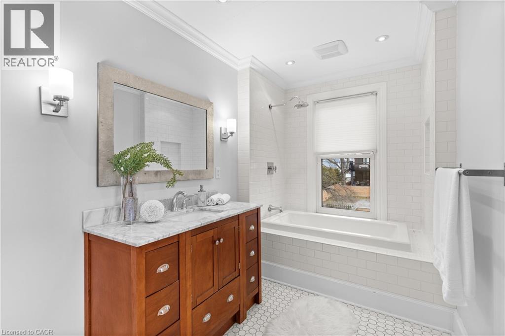 207 Stanley Avenue, Hamilton, Ontario  L8P 2L5 - Photo 19 - 40798671