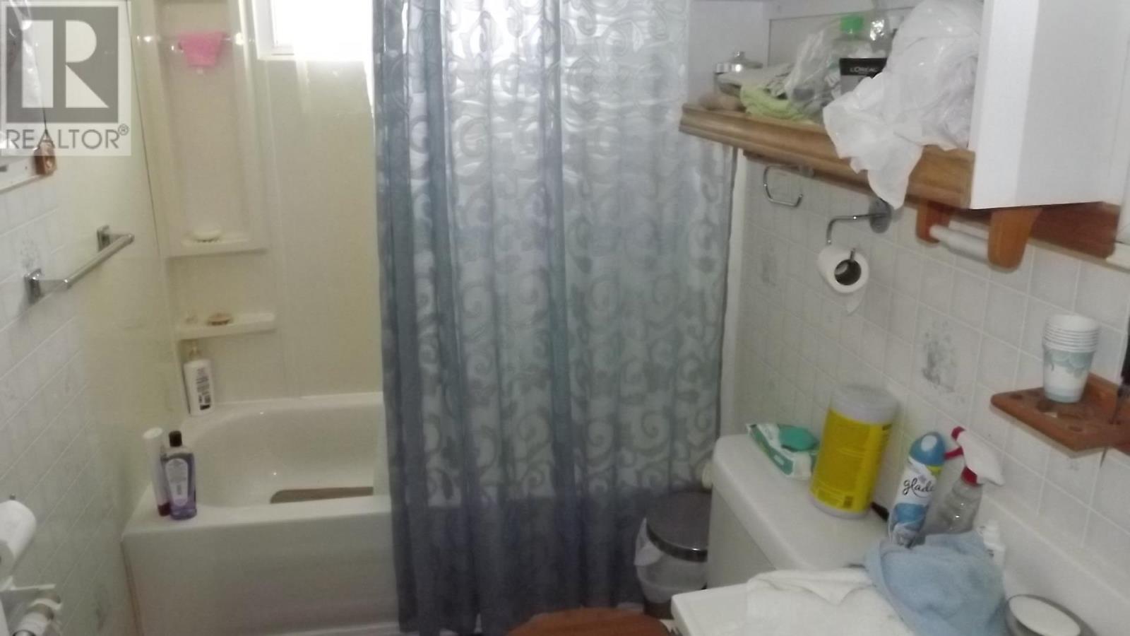 223 Mississauga Ave, Elliot Lake, Ontario  P5A 1E3 - Photo 8 - SM260108