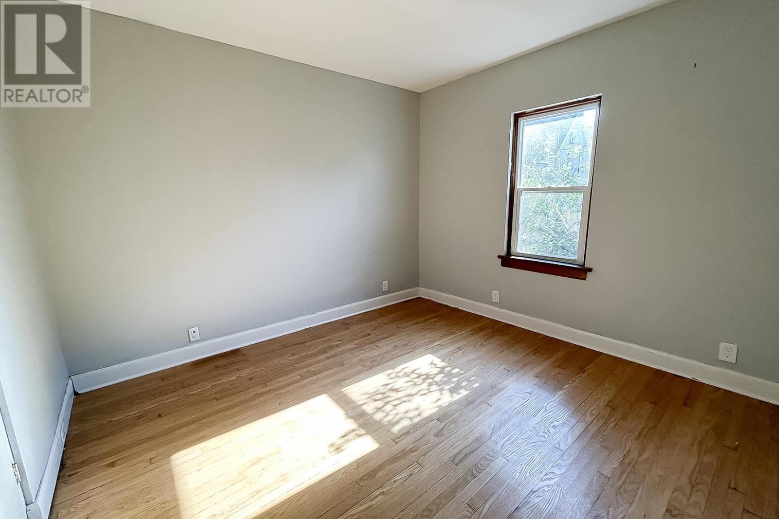 449 Wellington St, Sault Ste. Marie, Ontario  P6A 2M1 - Photo 20 - SM260109