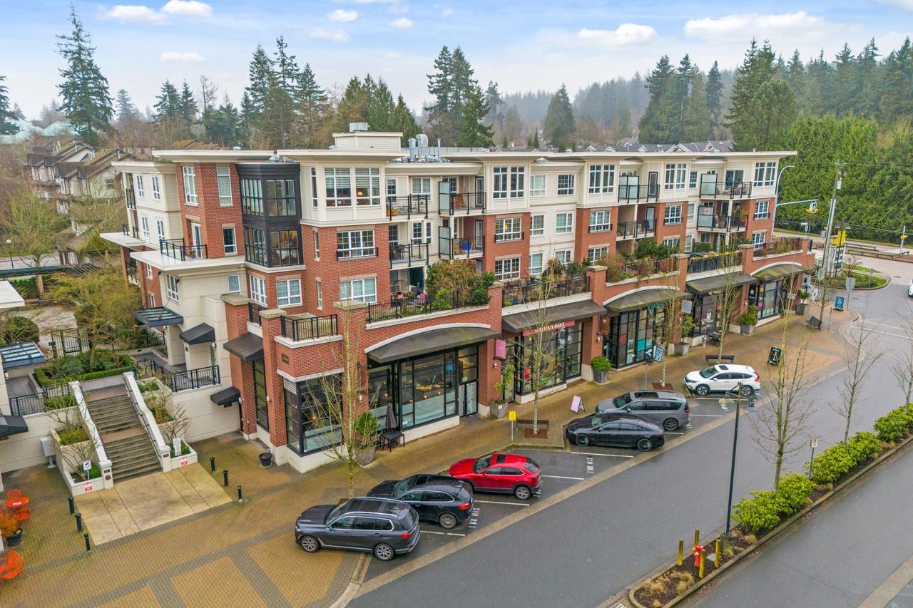 411 2940 KING GEORGE BOULEVARD, Surrey, British Columbia