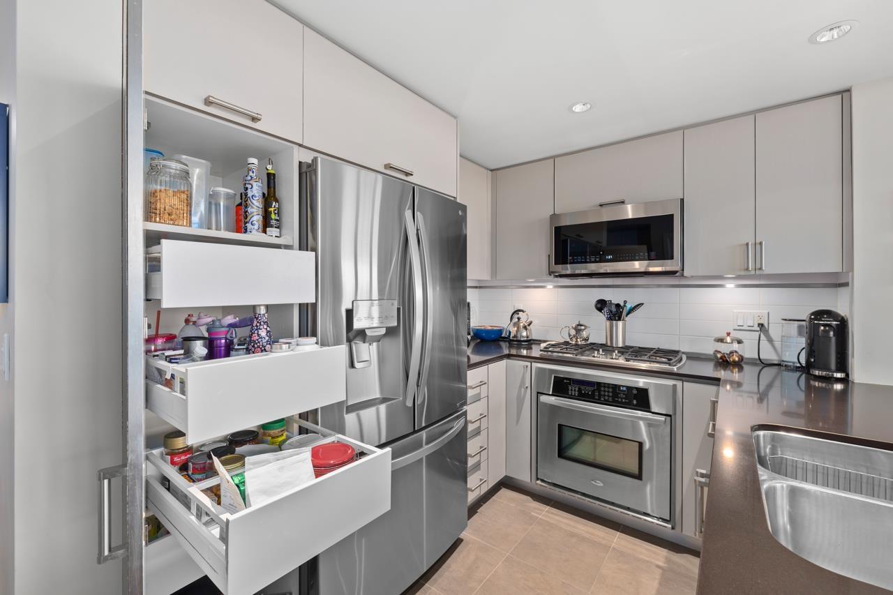 411 2940 King George Boulevard, Surrey, British Columbia  V4P 0E4 - Photo 12 - R3079988